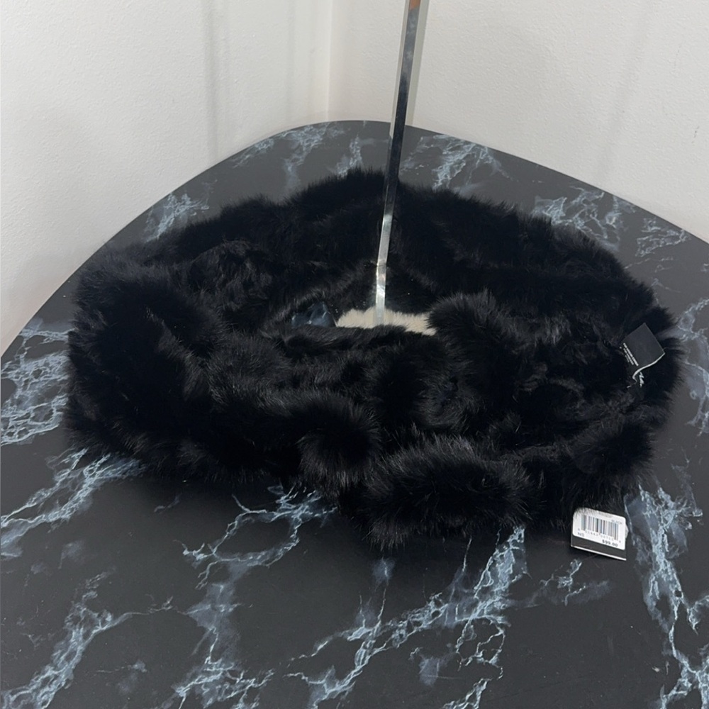 Marcus Adler 100% Rabbit Fur Ruffle Infinity Scarf Wrap BLACK AUTHENTIC NWT - Picture 4 of 8